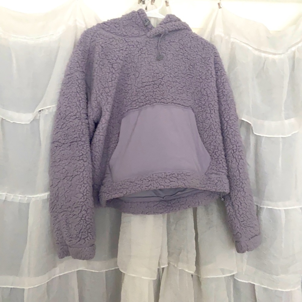 A light purple Zella Sherpa sweatshirt.